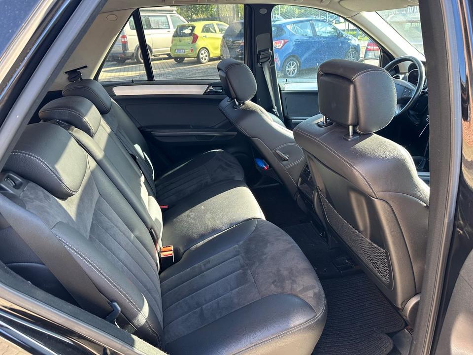 Mercedes Benz ML 350 2006 — photo 10