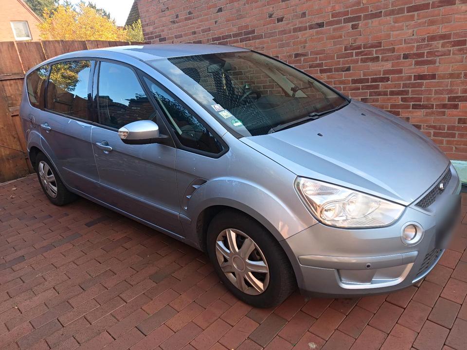 Ford S-Max 2007 — rear view