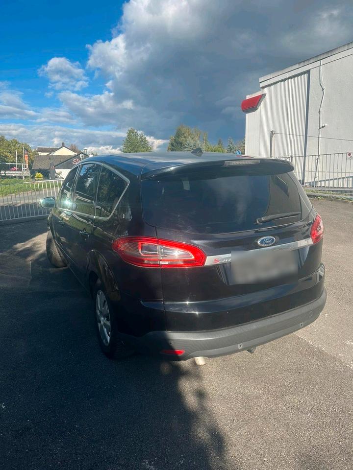 Ford S-Max, 2011