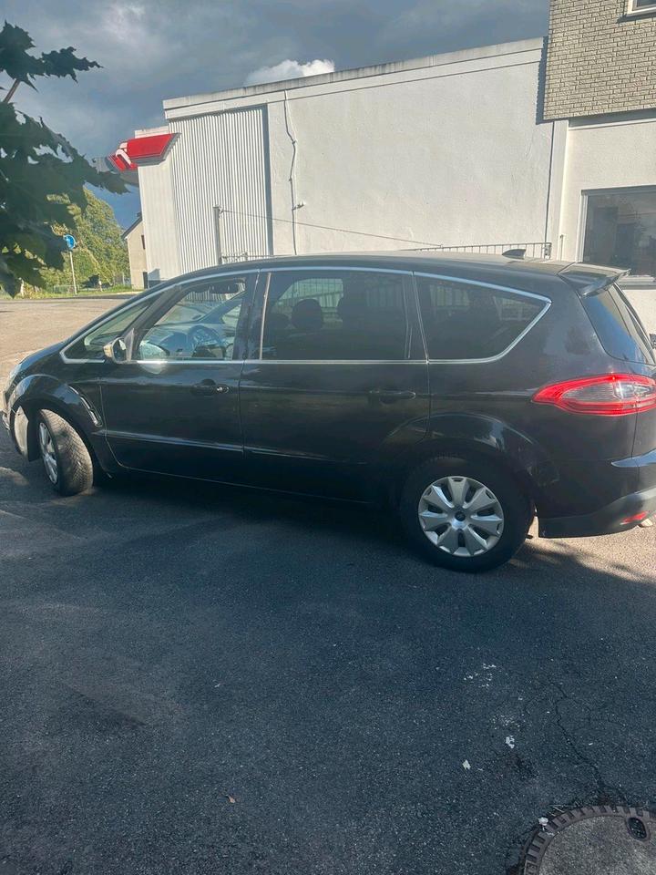 Ford S-Max 2011 — engine