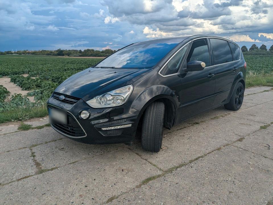 Ford S-Max 2010 — photo 6
