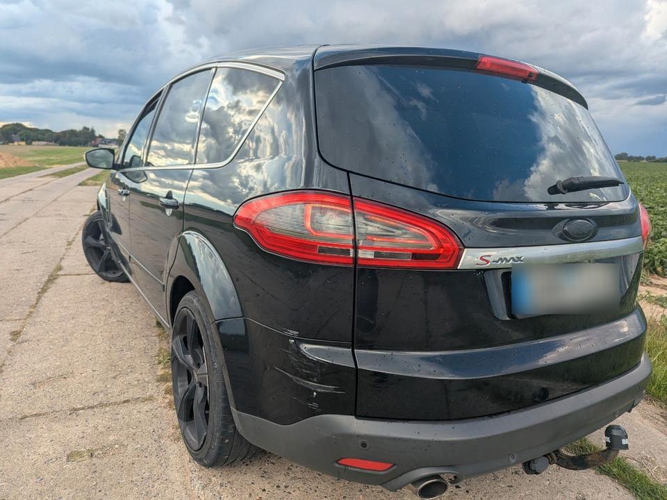 Ford S-Max 2010 — photo 7