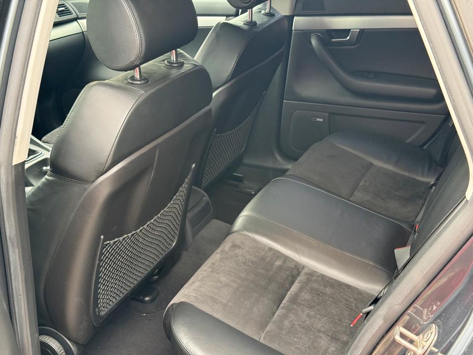 Audi A4 2007 — photo 16