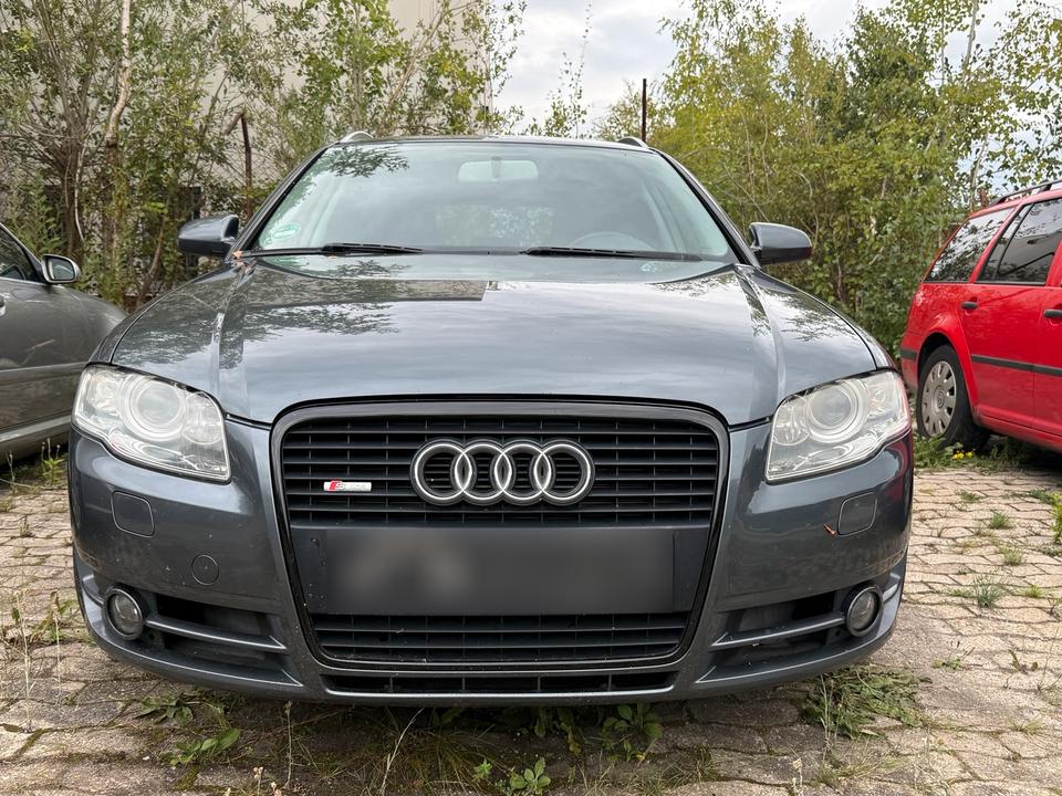 Audi A4 2007 — rear view