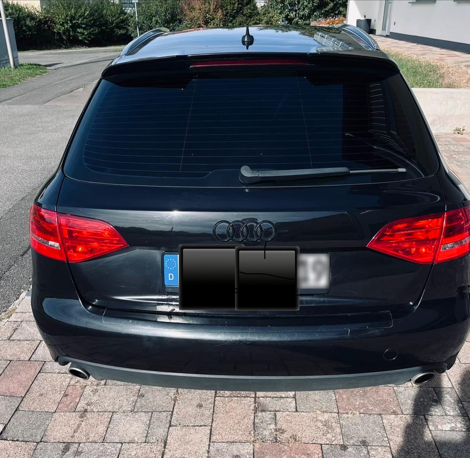 Audi A4 2008 — engine