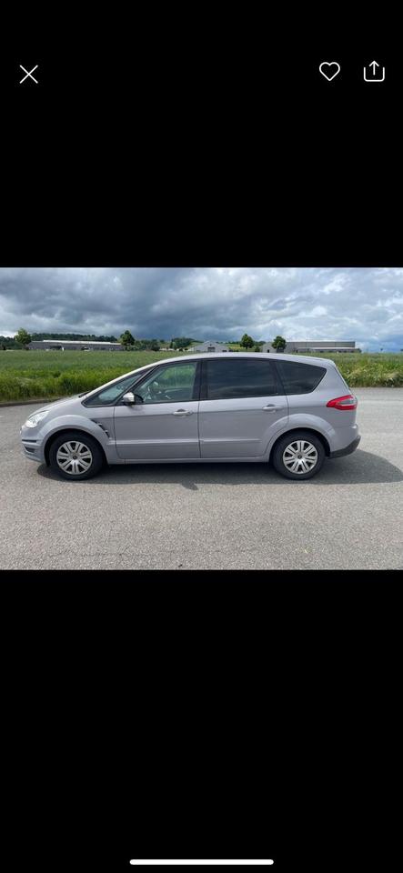 Ford S-Max 2012 — rear view