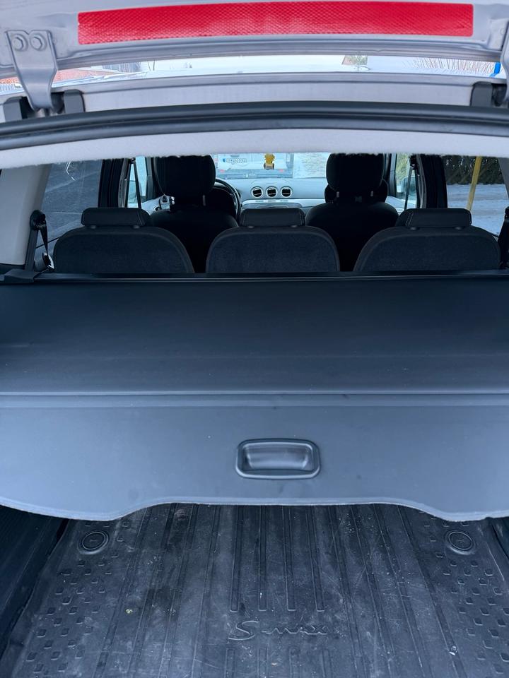 Ford S-Max 2012 — photo 8