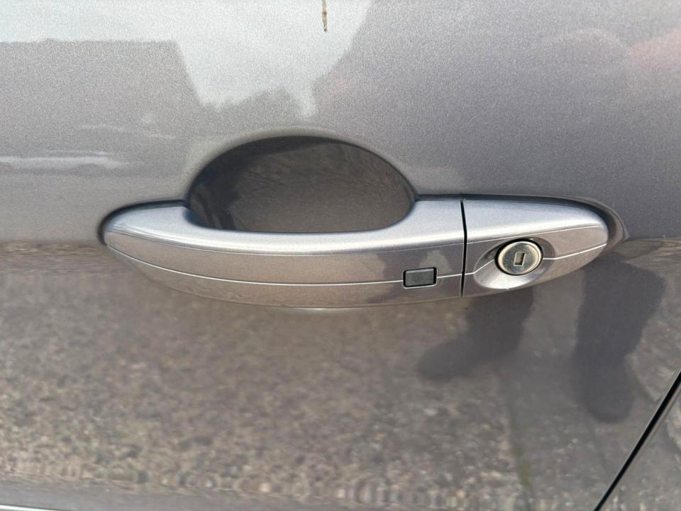 Ford S-Max 2011 — photo 5