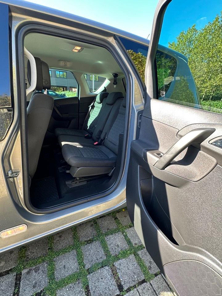Opel Meriva 2013 — photo 11