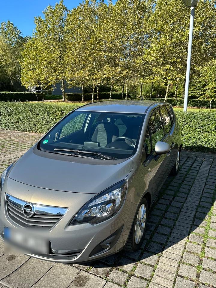 Opel Meriva 2013 — photo 18