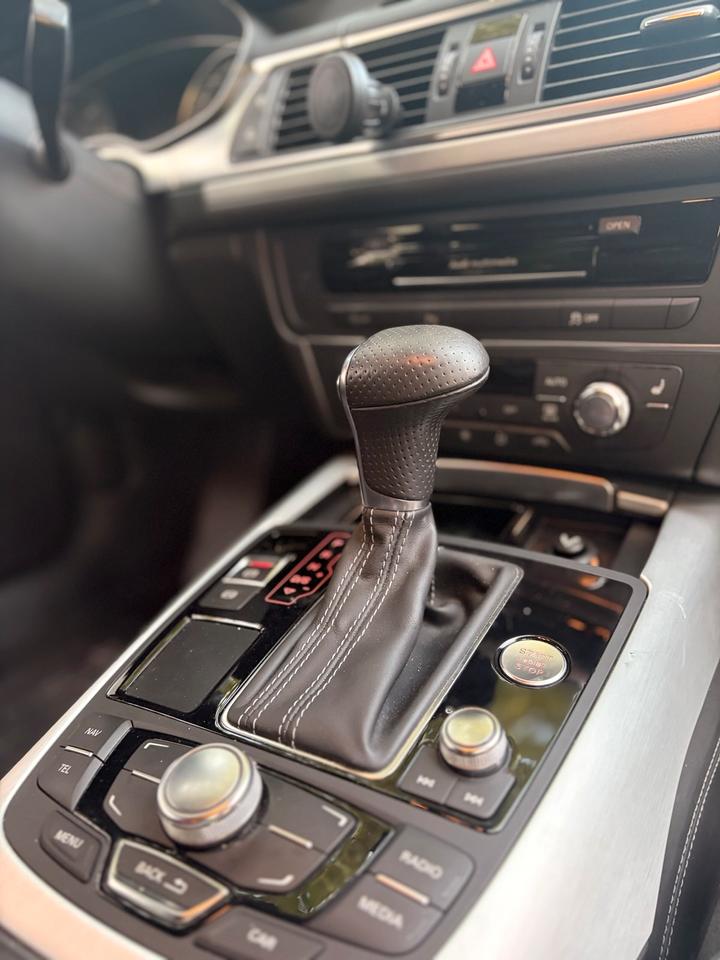 Audi A6 2013 — photo 13