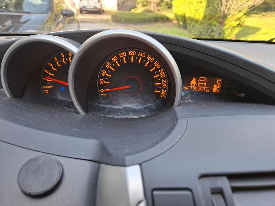 Toyota Verso 2010 — photo 8