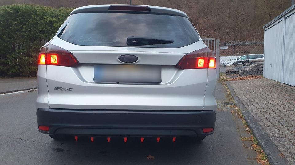 Ford Focus 2012 — салон