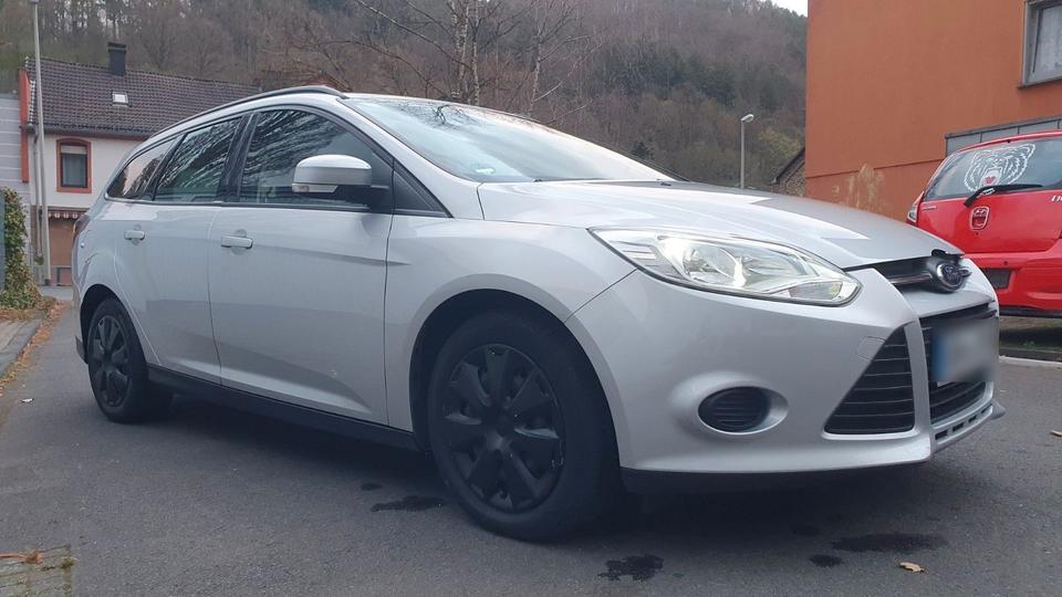 Ford Focus 2012 — двигун