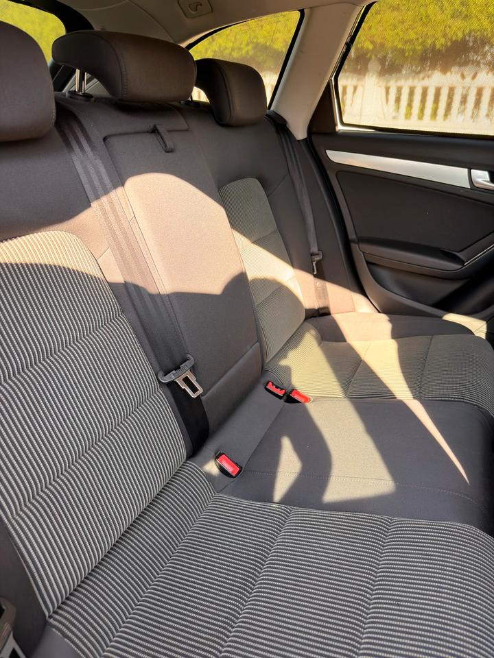 Audi A4 2008 — photo 7