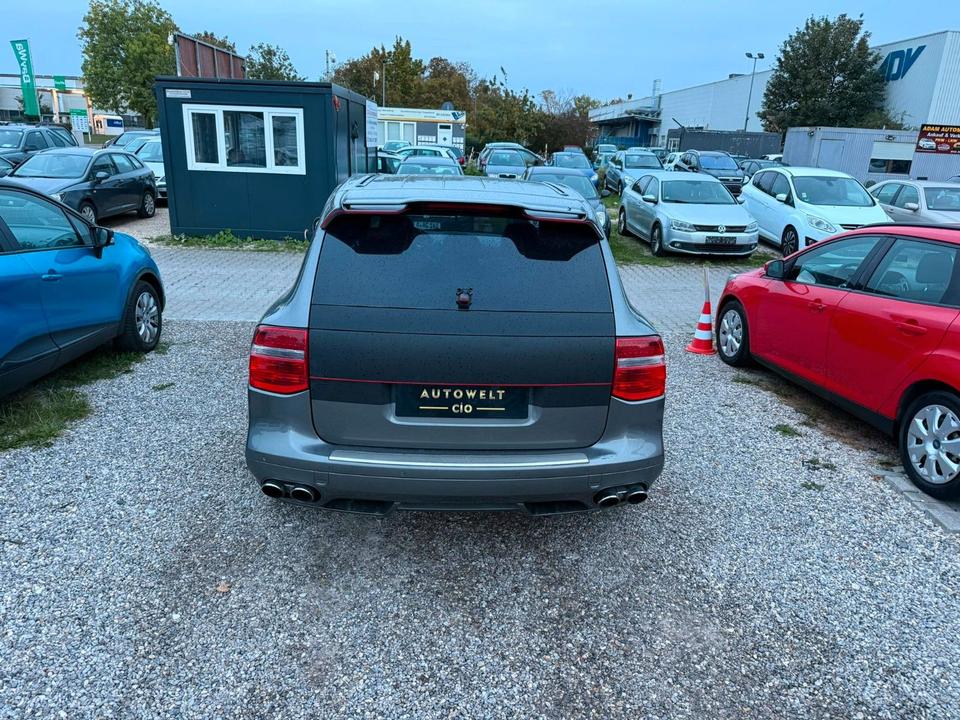 Porsche Cayenne 2009 — photo 19