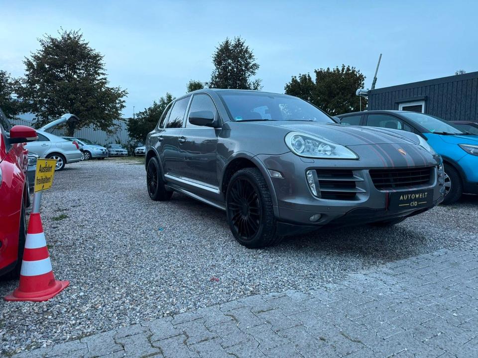 Porsche Cayenne 2009 — interior