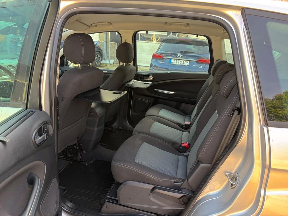 Ford S-Max 2014 — photo 12