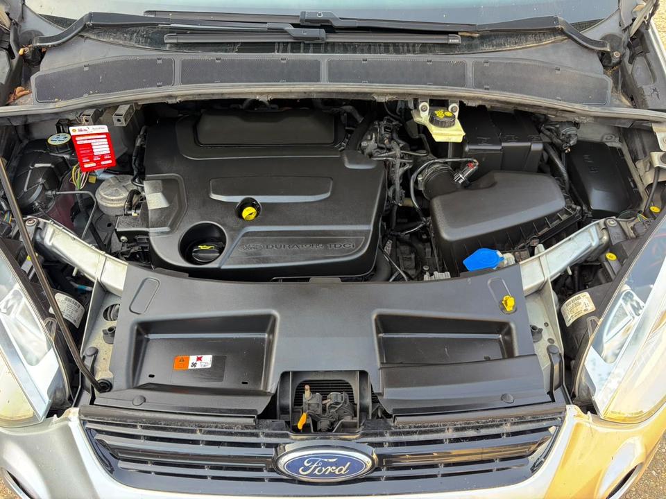 Ford S-Max 2014 — photo 13
