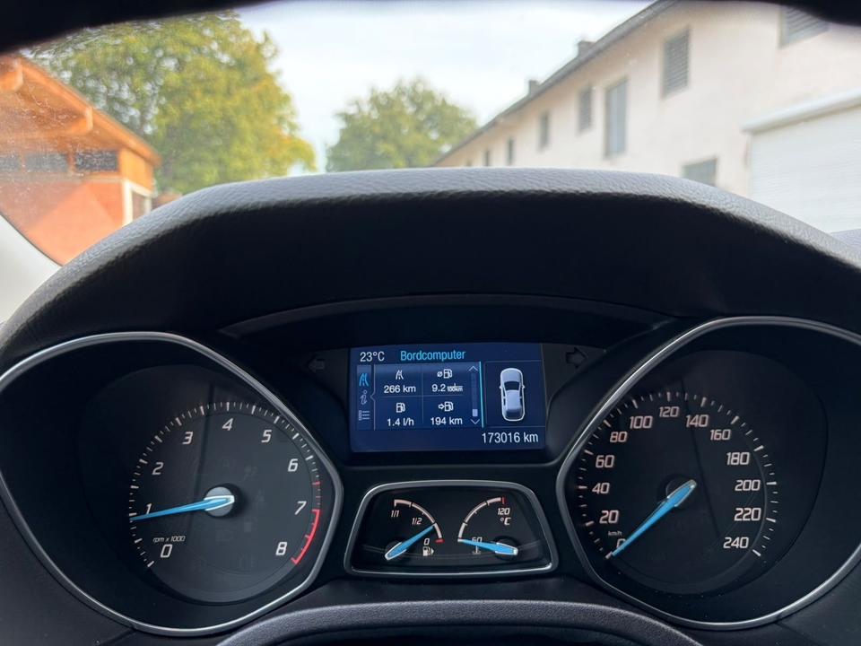 Ford S-Max 2014 — photo 15