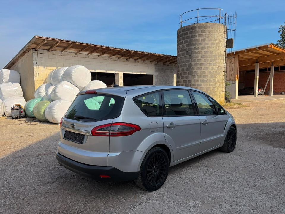 Ford S-Max 2014 — interior