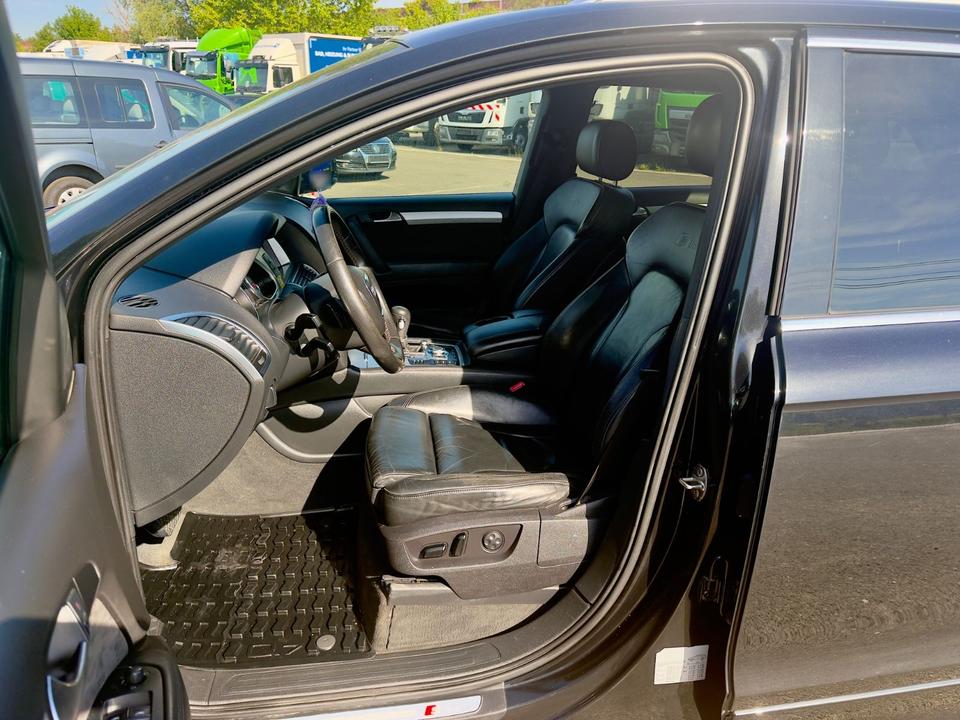 Audi Q7 2008 — photo 12