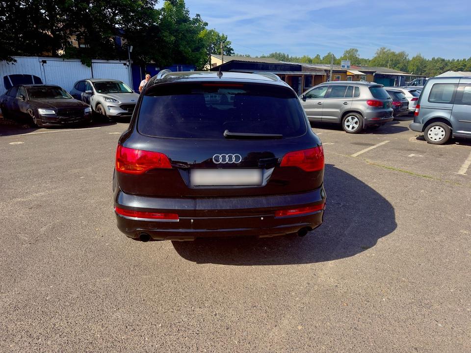 Audi Q7 2008 — photo 8