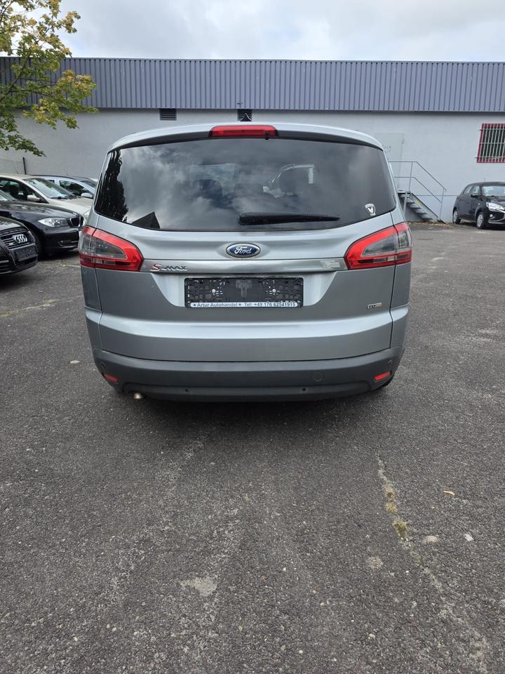 Ford S-Max 2010 — photo 5