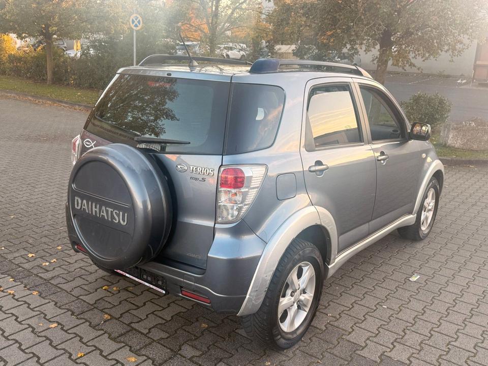 Daihatsu Terios 2010 — photo 10