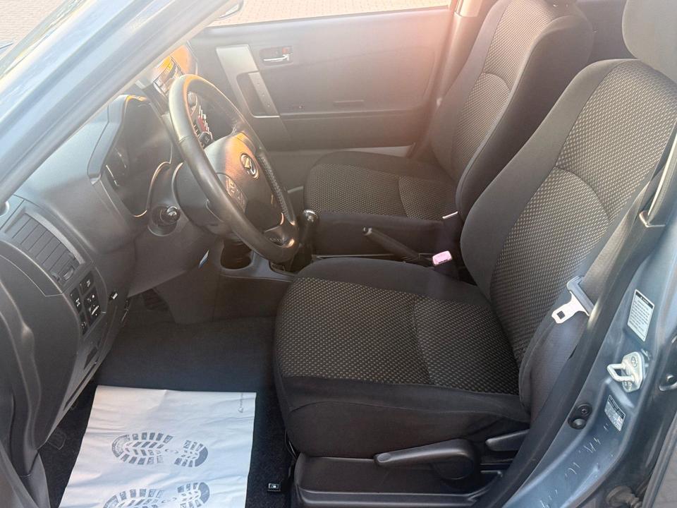 Daihatsu Terios 2010 — photo 13