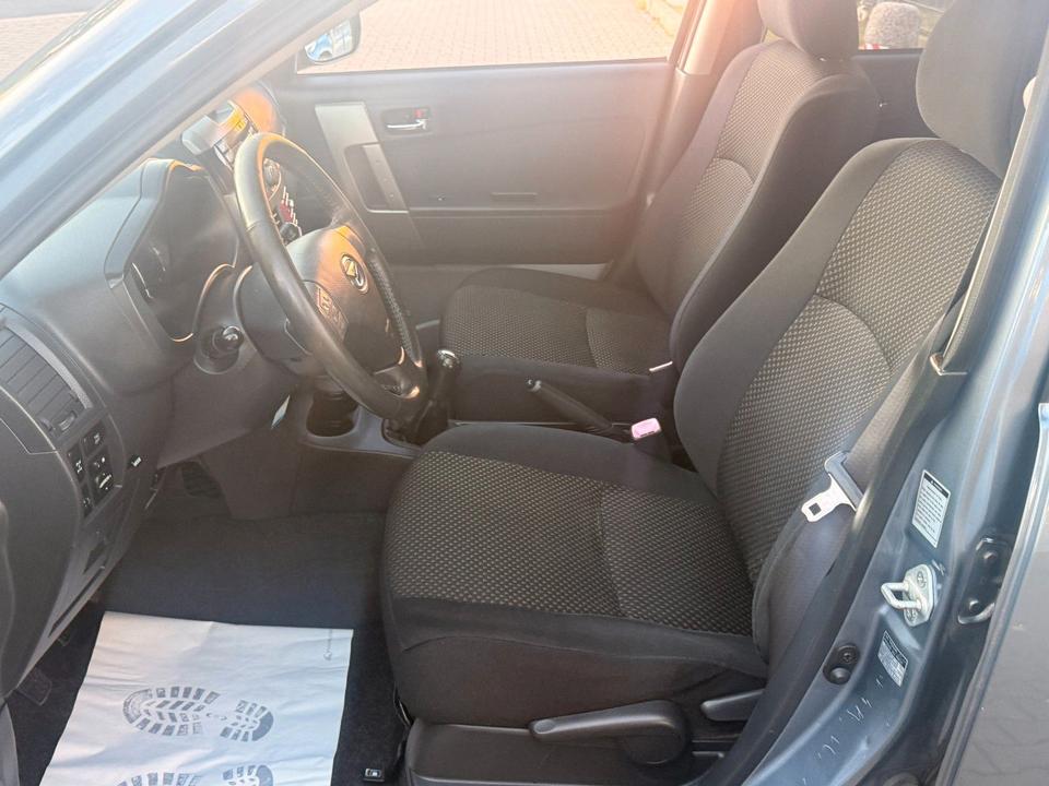 Daihatsu Terios 2010 — photo 28
