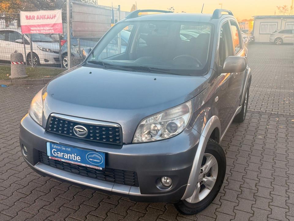 Daihatsu Terios 2010 — interior
