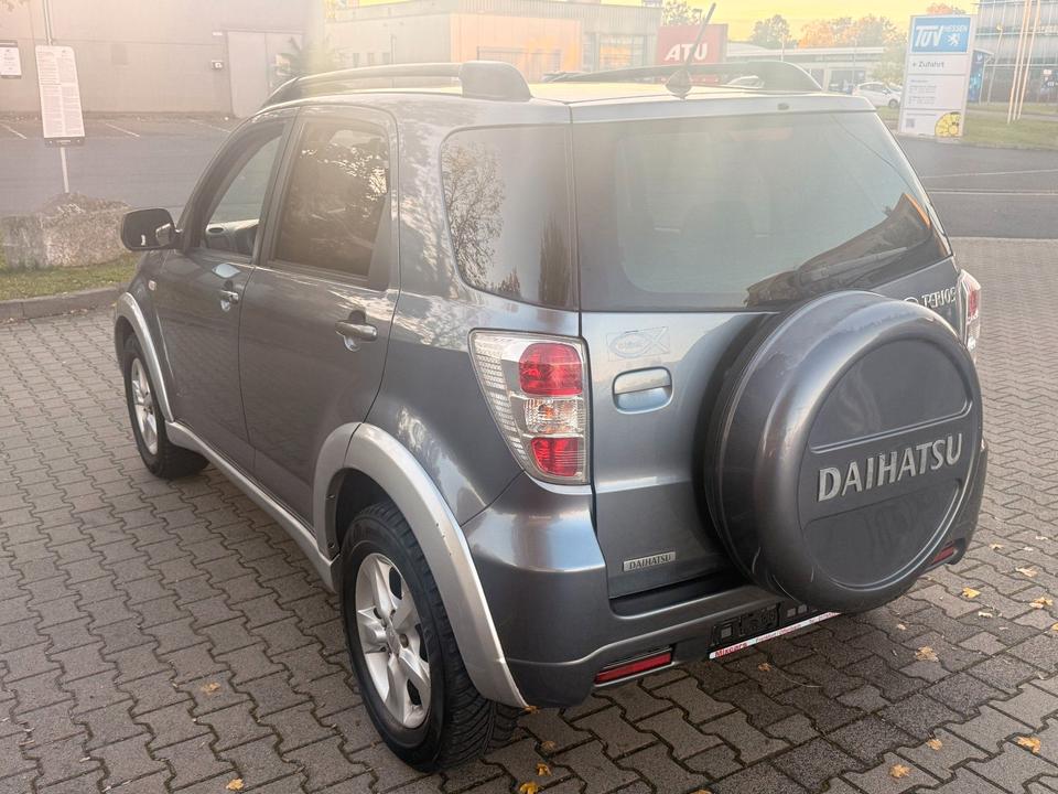 Daihatsu Terios 2010 — photo 31