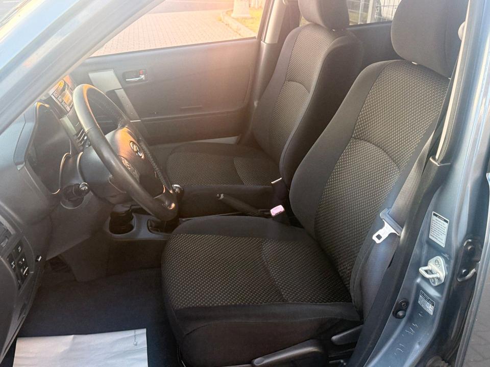 Daihatsu Terios 2010 — photo 40