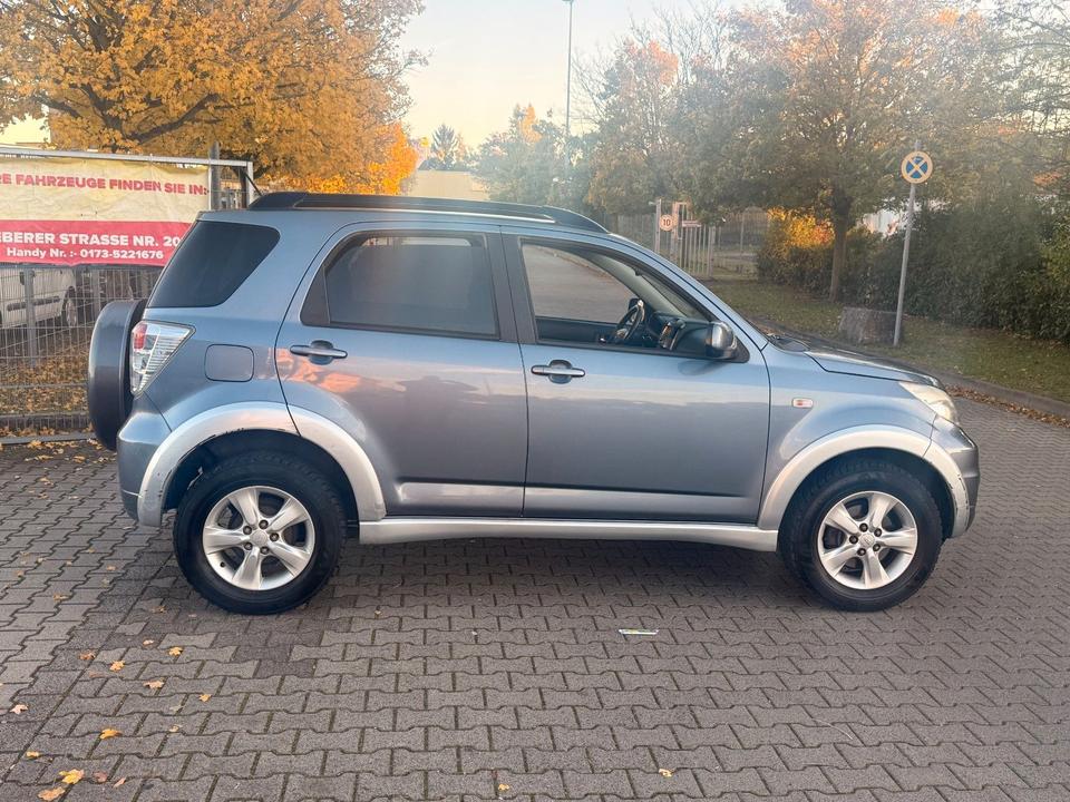 Daihatsu Terios 2010 — photo 5