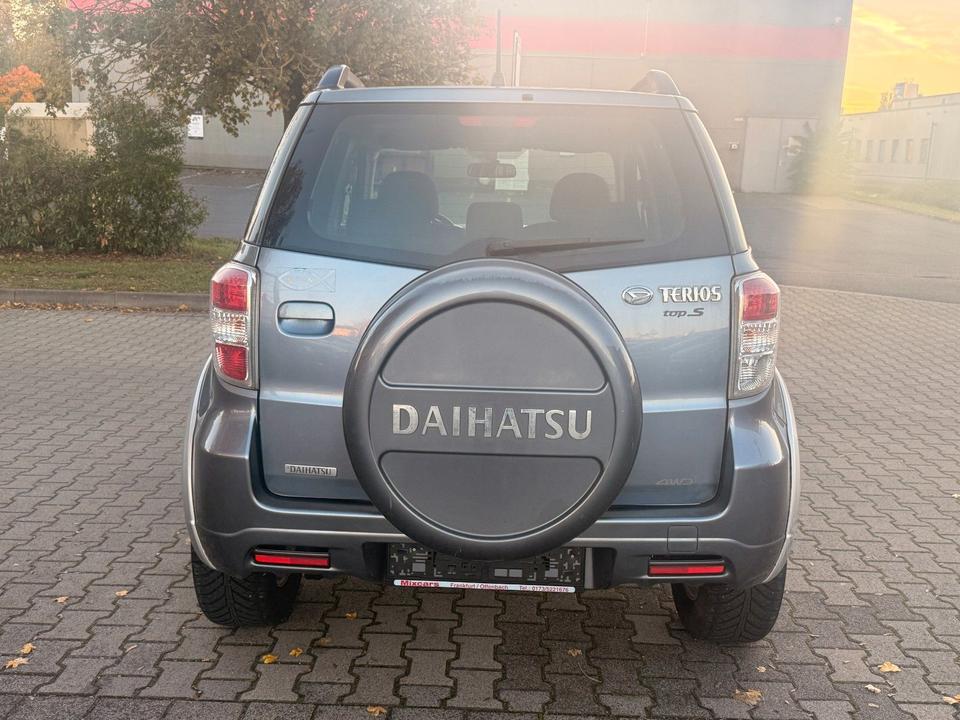 Daihatsu Terios 2010 — photo 9