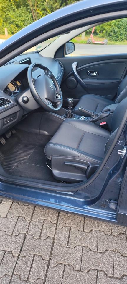 Renault Megane 2015 — photo 15