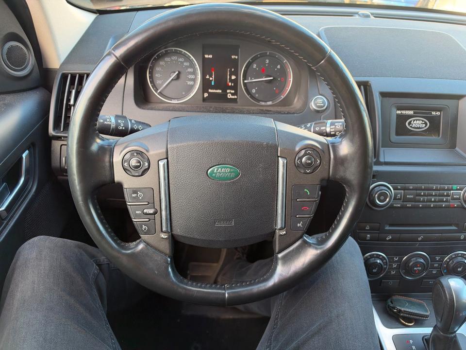 Land Rover Freelander 2014 — фото 13