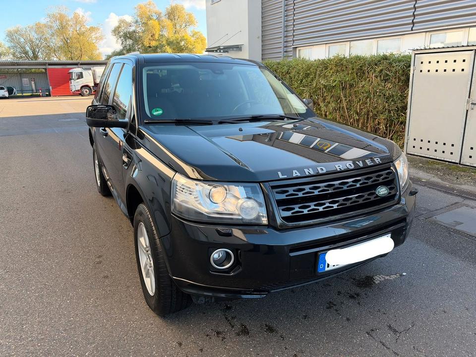 Land Rover Freelander 2014 — салон