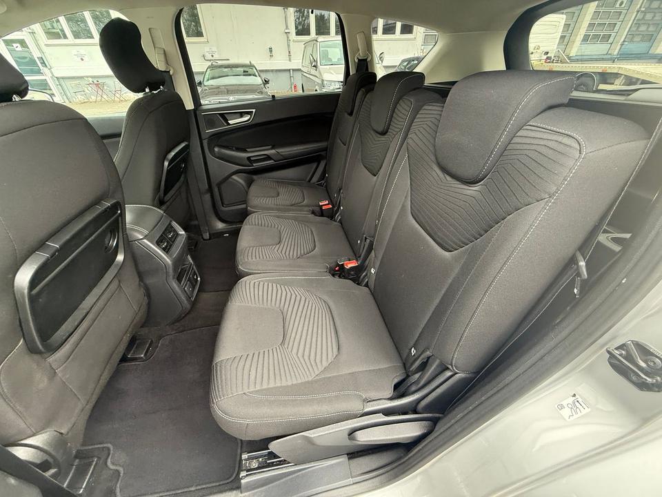 Ford Galaxy 2015 — photo 10