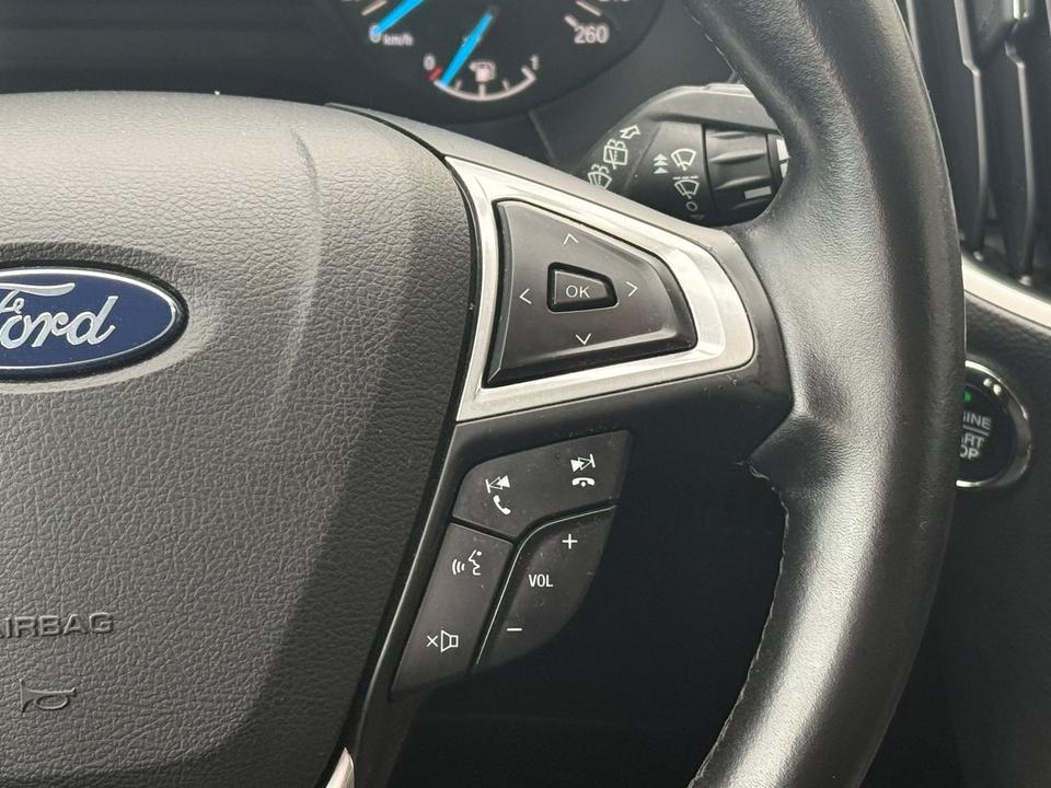 Ford Galaxy 2015 — photo 12