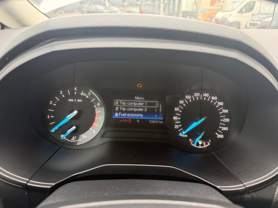 Ford Galaxy 2015 — photo 14