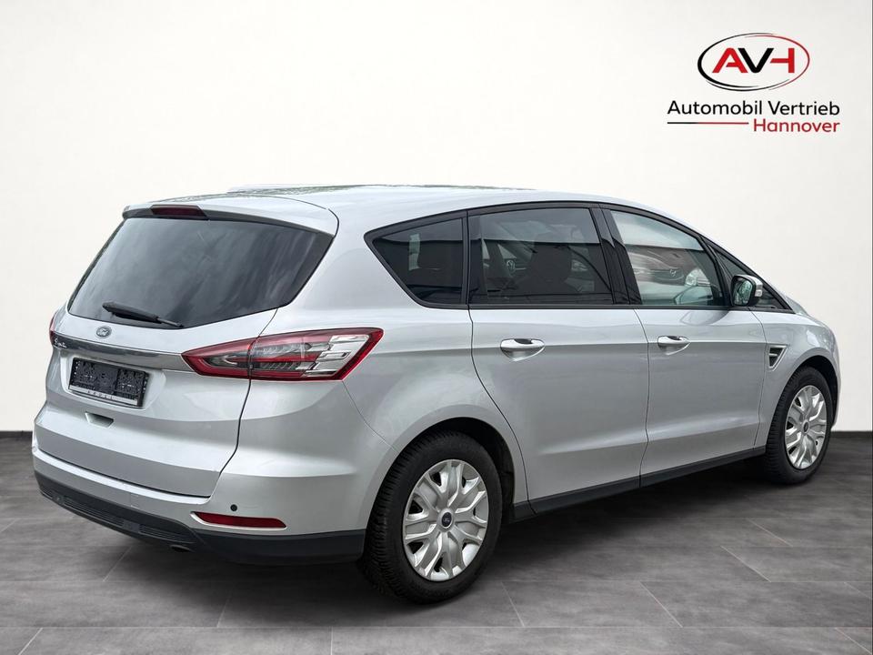 Ford Galaxy 2015 — engine