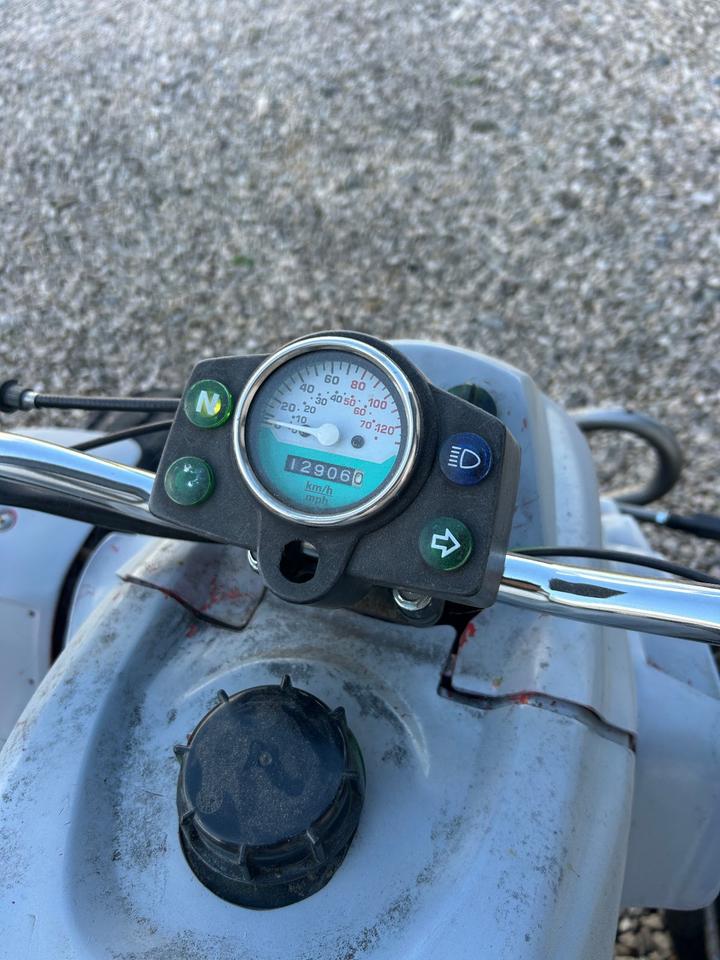 Weitere Motorräder SMC Barossa 250 Quad heute 400€ 2005 — interior