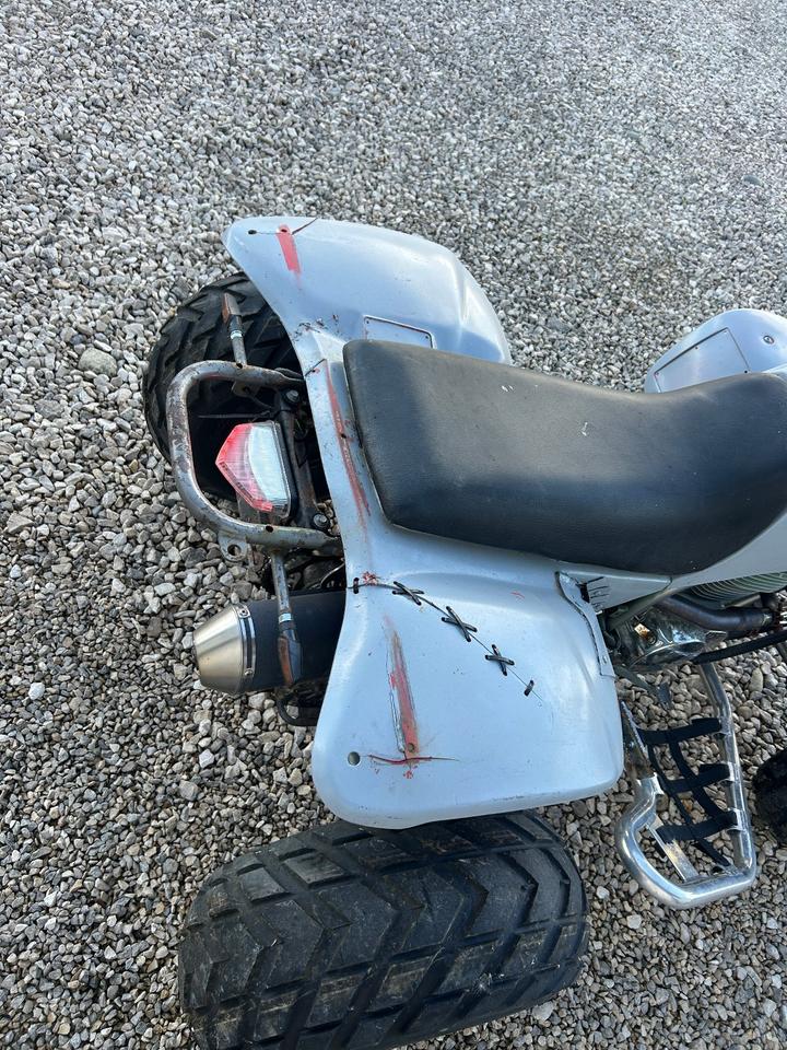 Weitere Motorräder SMC Barossa 250 Quad heute 400€ 2005 — engine 250 ccm