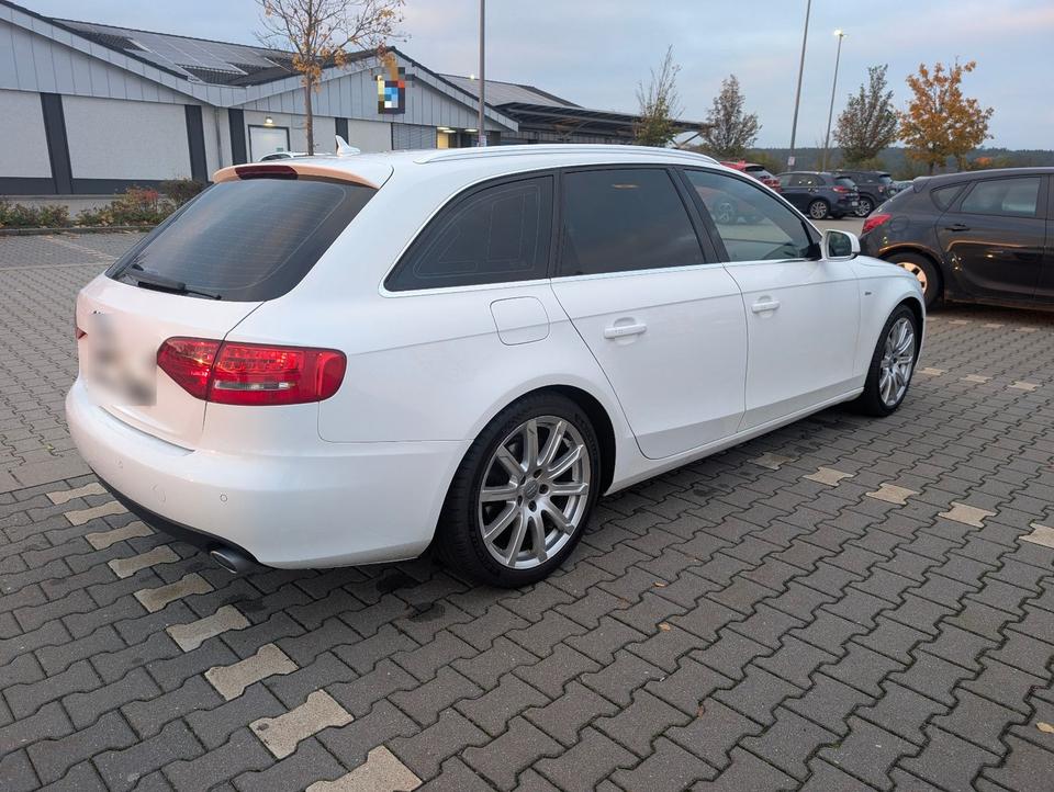 Audi A4 2009 — photo 12