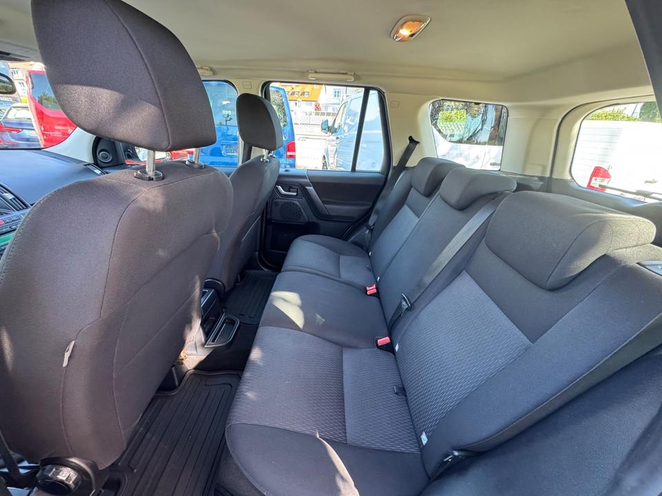 Land Rover Freelander 2012 — photo 10