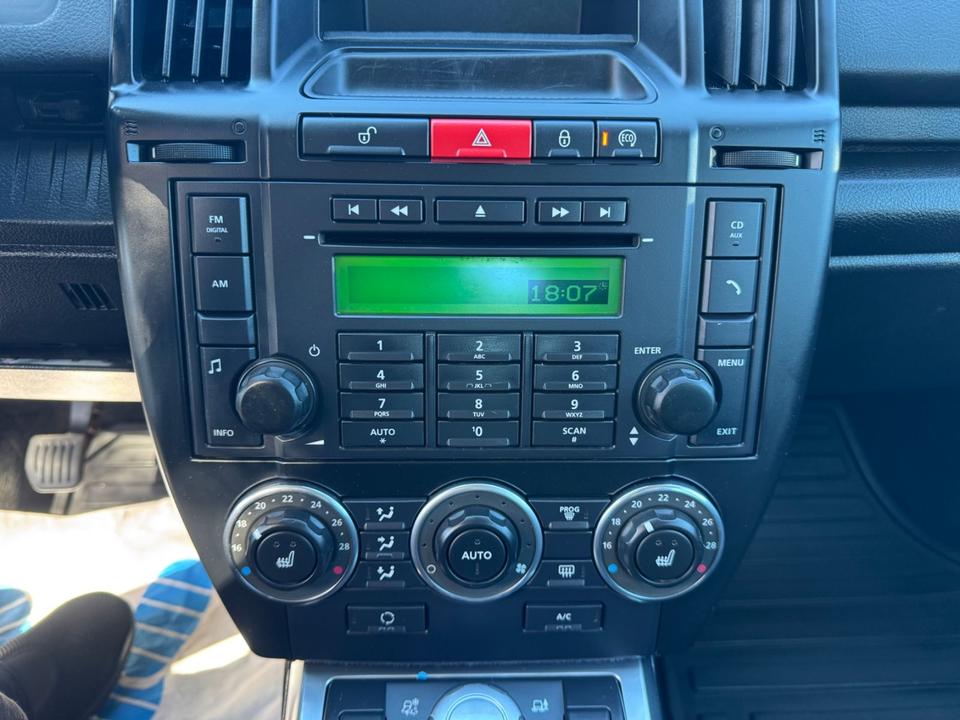 Land Rover Freelander 2012 — photo 18