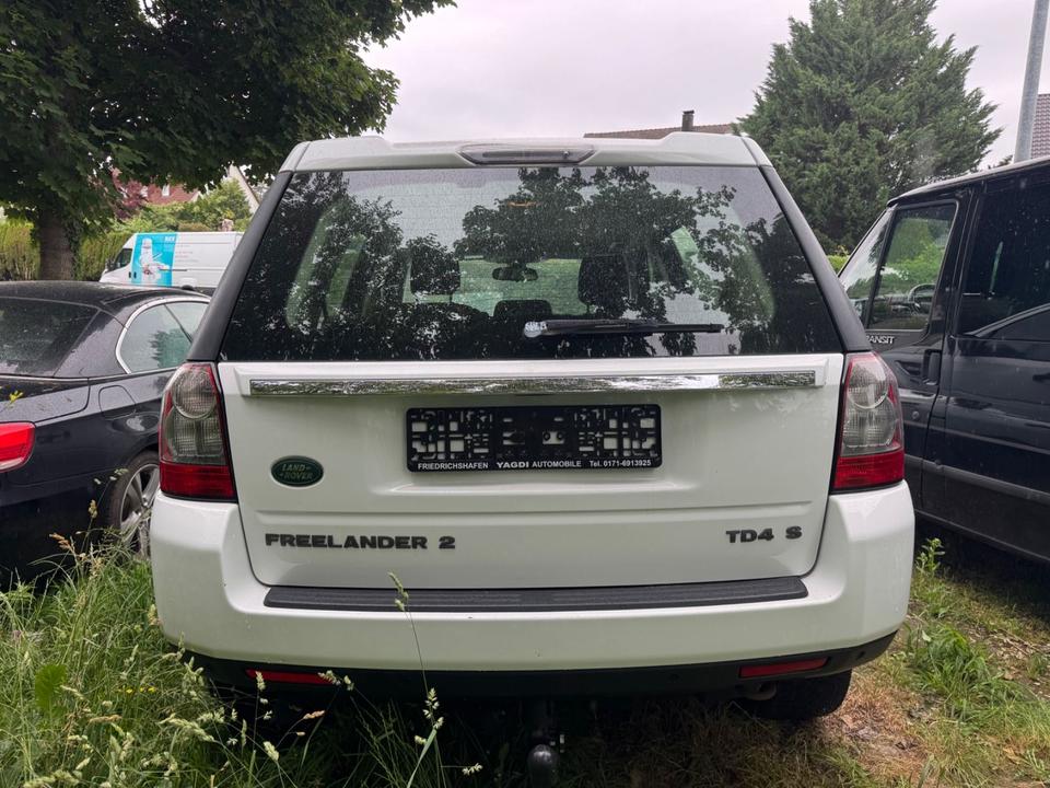 Land Rover Freelander 2012 — interior
