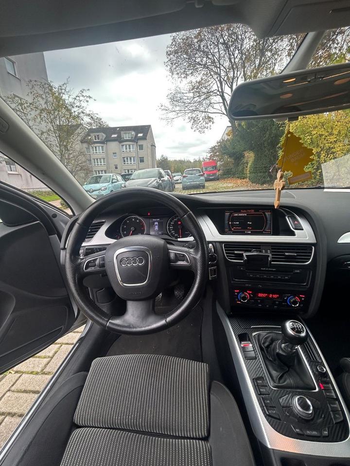 Audi A4 2008 — photo 12